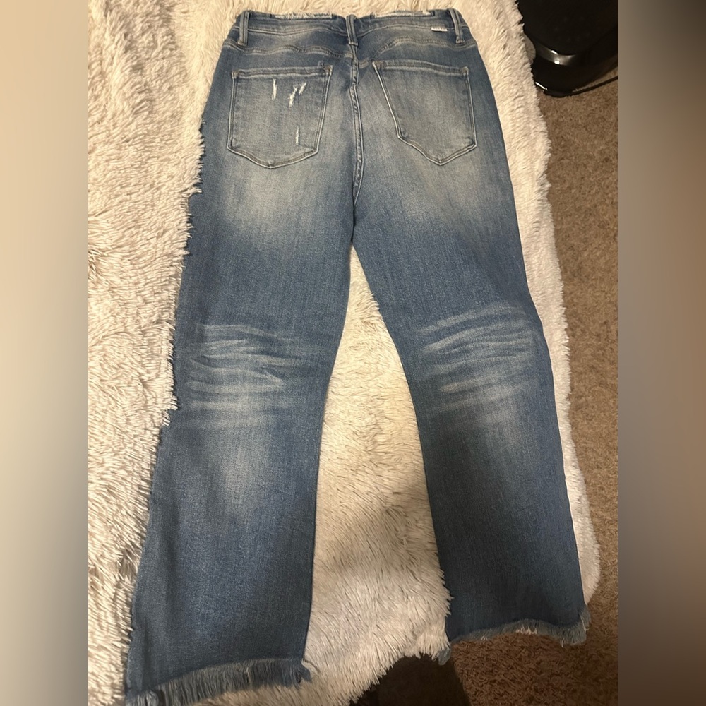 Frayed Hem Light Blue Cropped Ankle Jeans